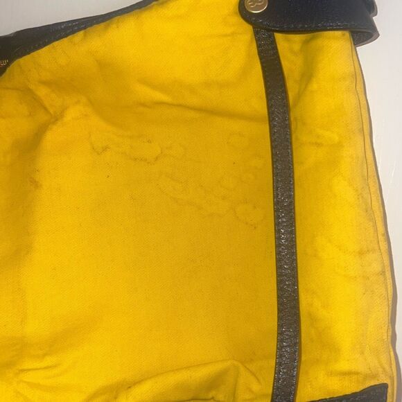✨ESCADA Vintage Large Yellow & Navy Summer Scuba Tote✨ - Picture 4 of 8